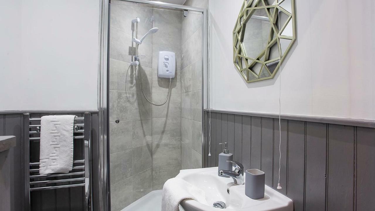 יורק Stylish And Most Central 2 Bed -Free Parking מראה חיצוני תמונה